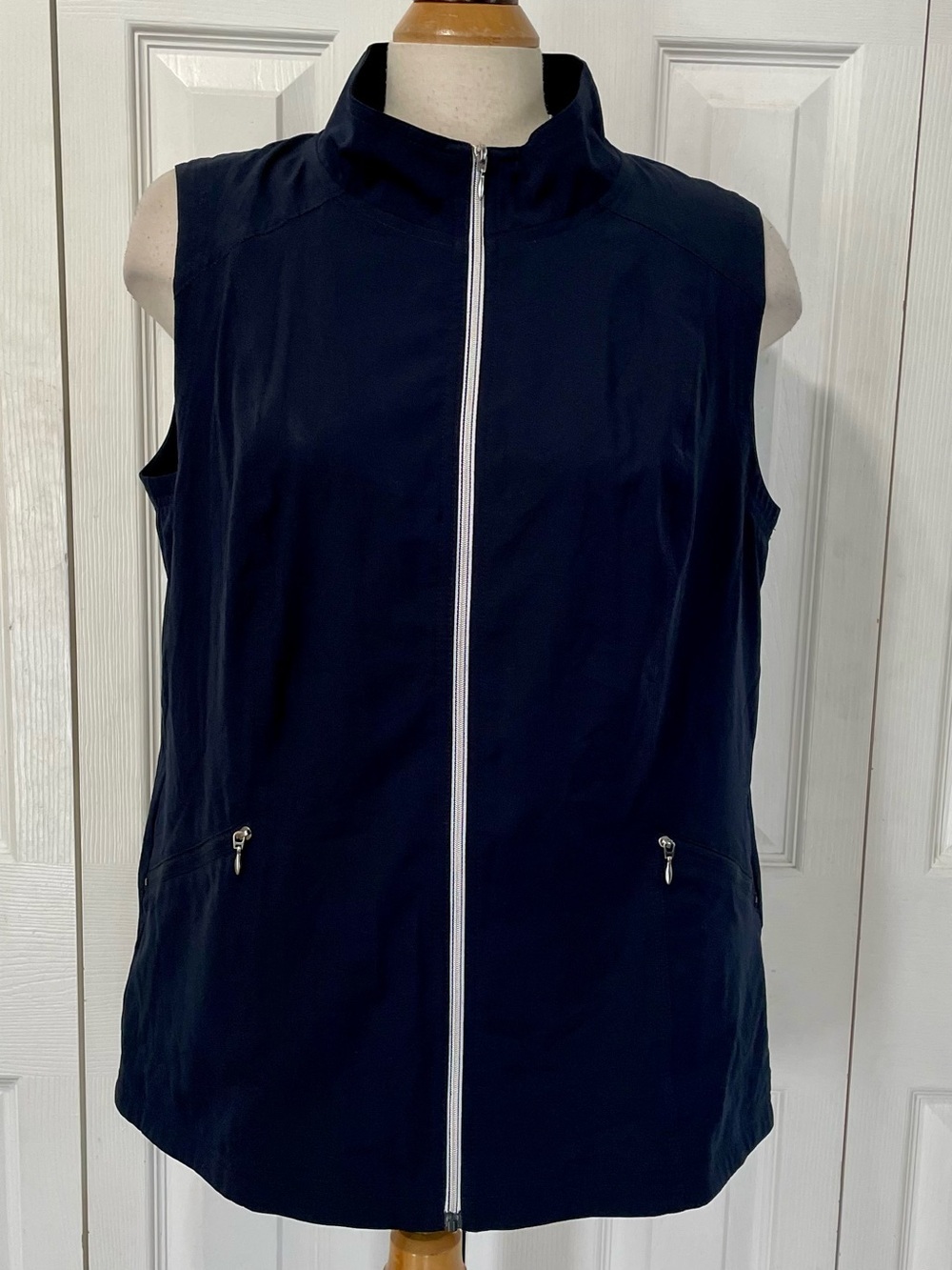 J. Jill Fit Navy Mesh Lined UPF Vest - Dark Blue